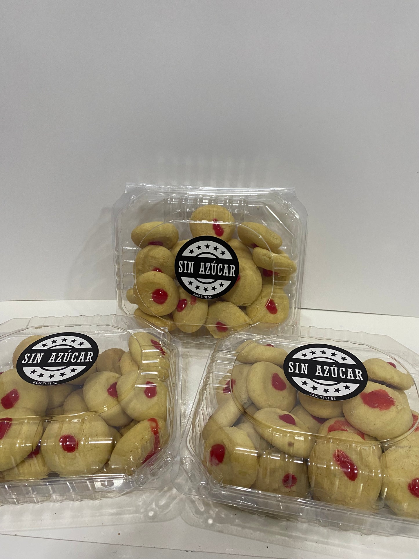 CAJA DE GALLETAS CON CENTRO DE MERMELADA - 1 KG